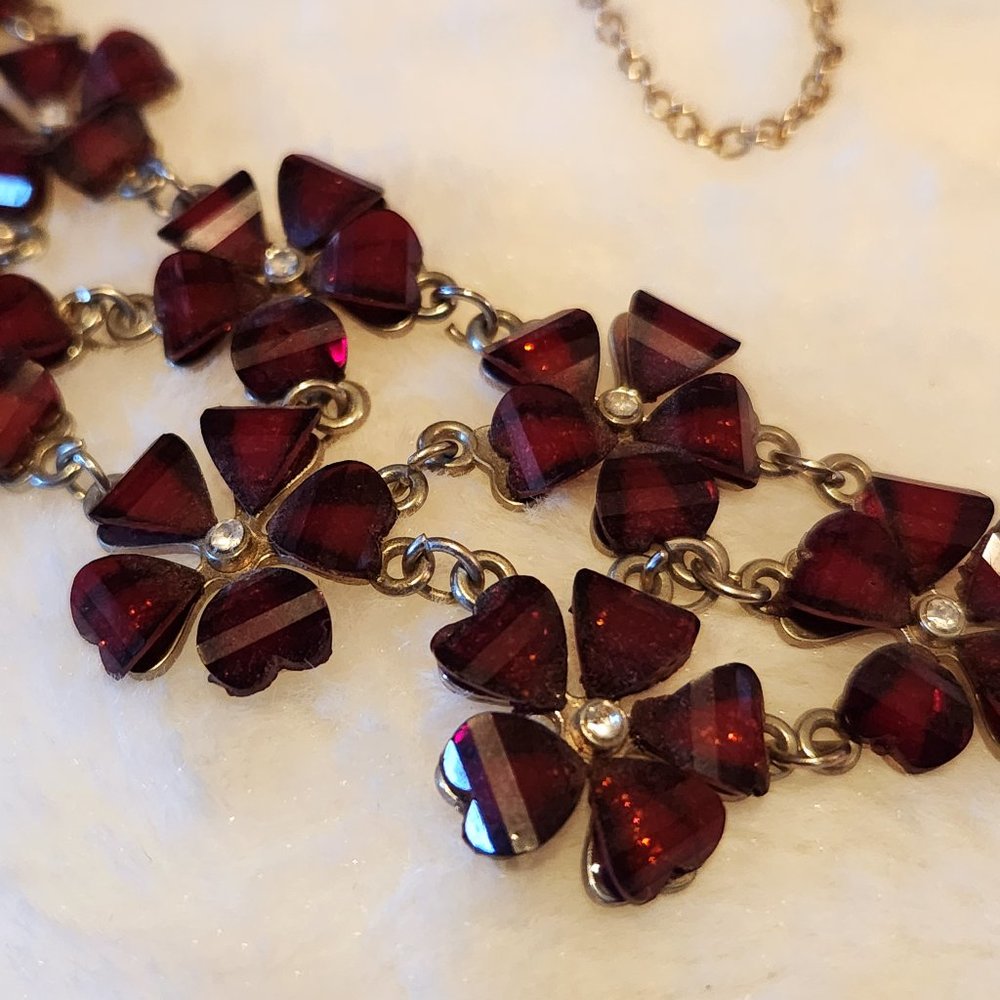 Sparkly Dark Red Flower Rhinestone Necklace - Picture 3 of 3